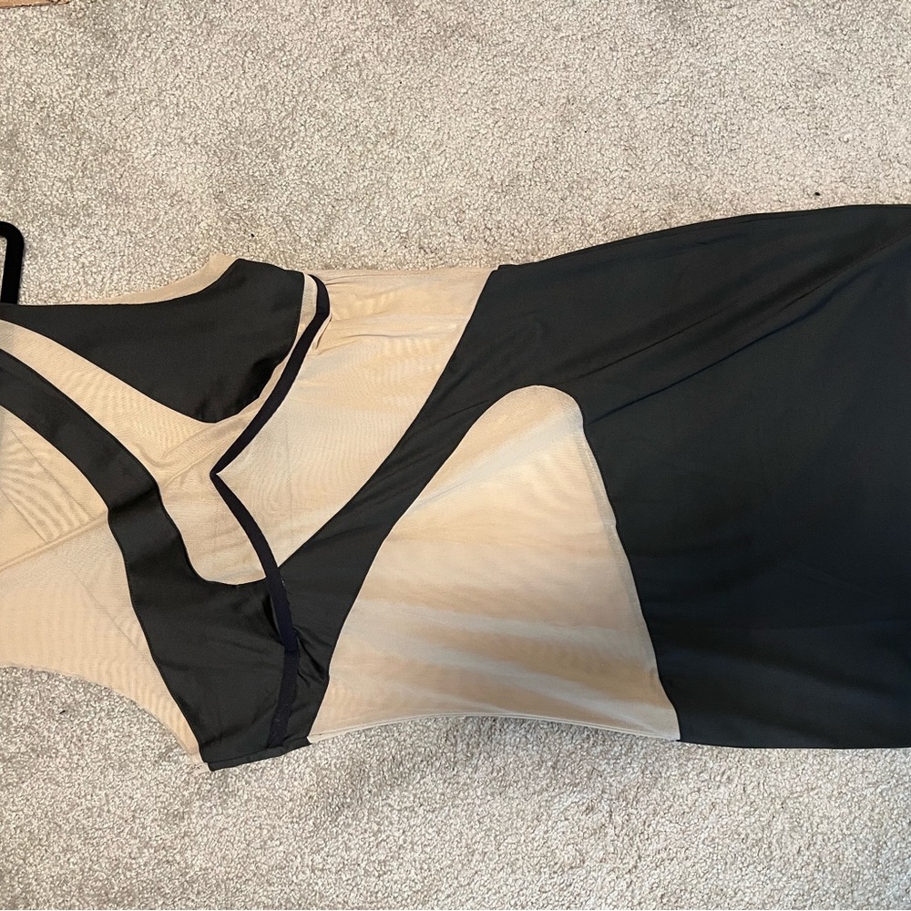 Elegant Black and Tan Women's Sleepwear